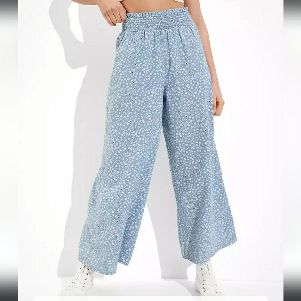 AE Smocked Wide Leg Pant